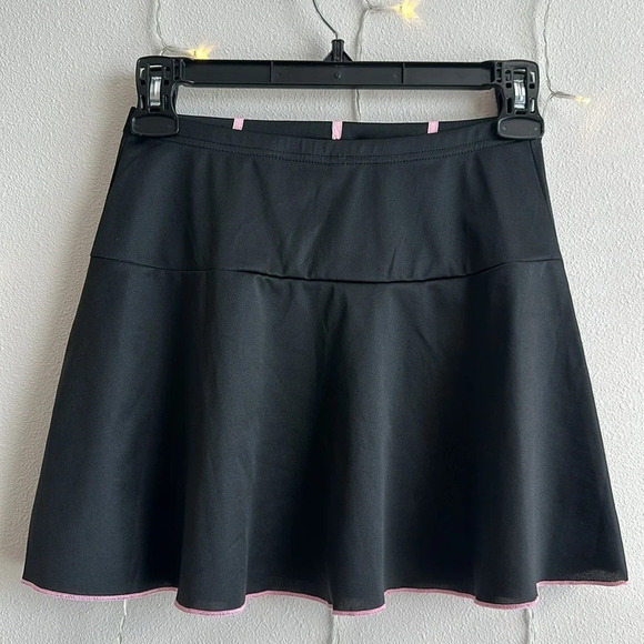 Black Mini Skirt with Bow Details 🖤🎀 - Picture 2 of 2